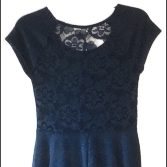 Hollister Dresses & Skirts - FIT AND FLARE HOLLISTER DRESS with LACE DETAIL